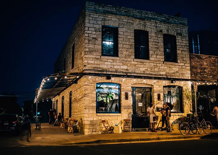 Native Hostels Austin